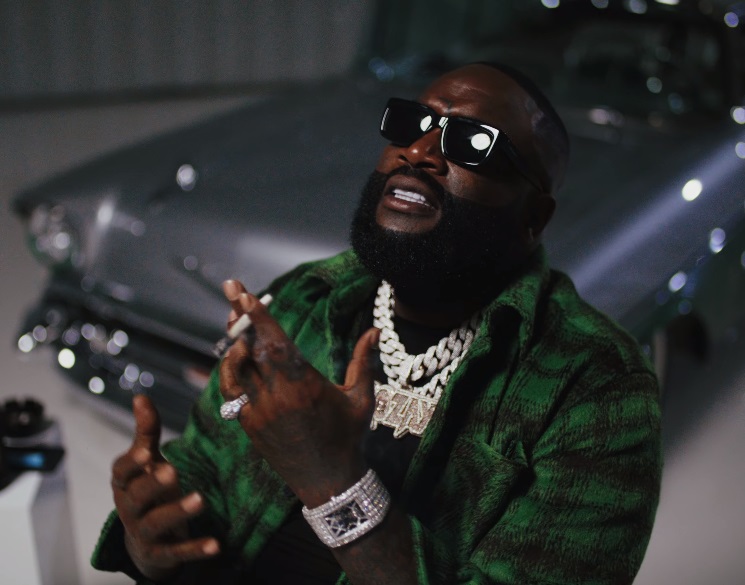 Rick Ross - Champagne Moments (Official Music Video)  
youtube.com/watch?v=4fn7c1…
#HipHopMusic #rap #music #rnb #newmusic #musicnews #musicpromotion