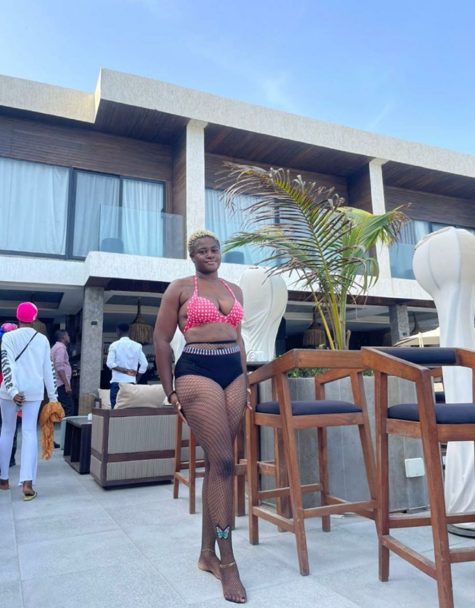 yes_iam_lisa's tweet image. Yesterday was fun at the beach ⛱️