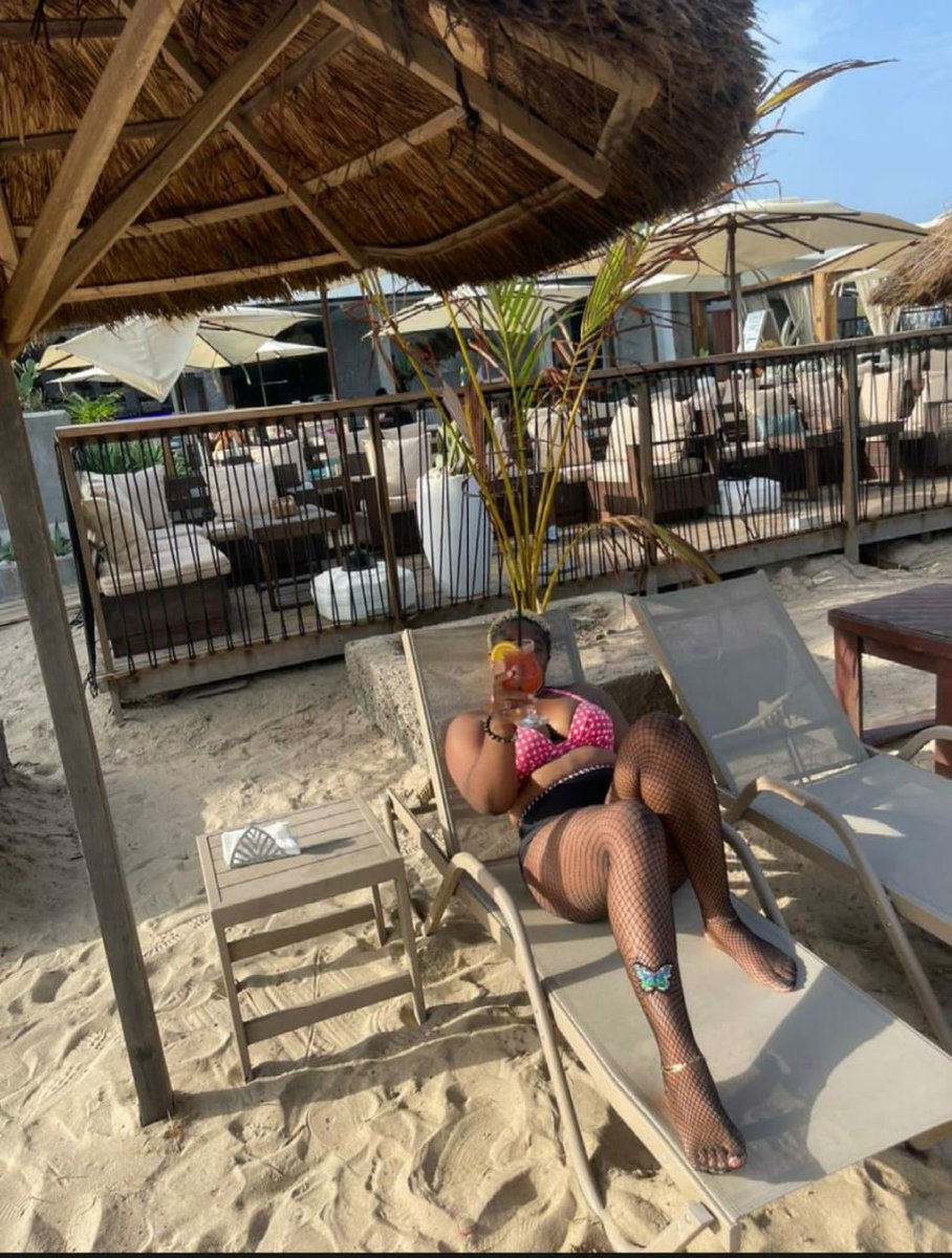 yes_iam_lisa's tweet image. Yesterday was fun at the beach ⛱️