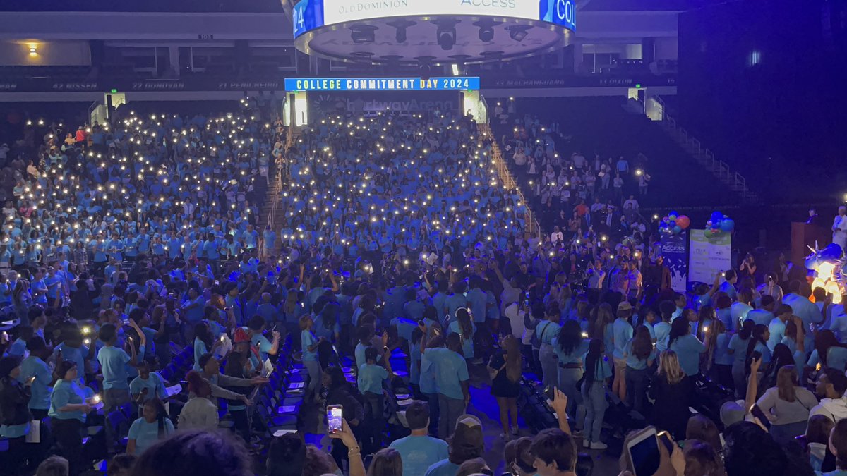 larkspurcounsel's tweet photo. Had a GRreat time at Access College Foundation’s College Commitment Day event. This was my last one as a high school counselor. Thank you GREEN RUN CAMPUS for 7 wonderful years. #igotin2024 #accesscollege https://t.co/ukWdVipCgl