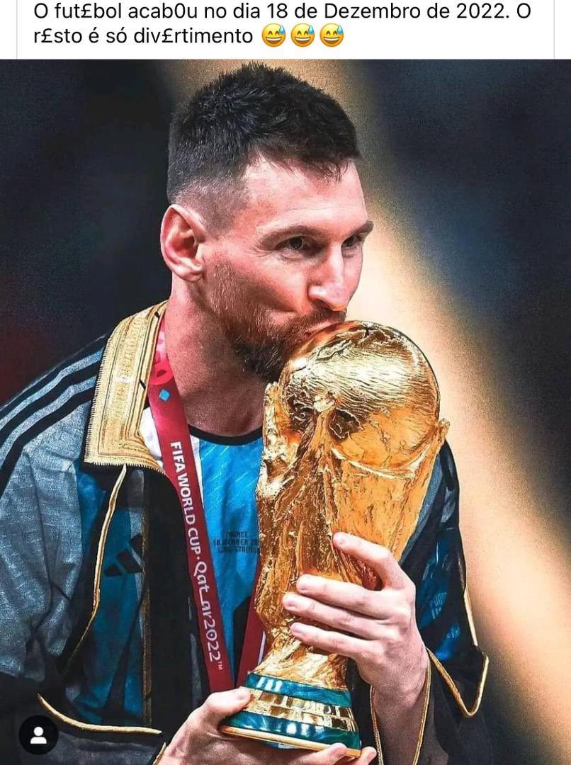 tiocarecaa's tweet image. É só não levar a sério