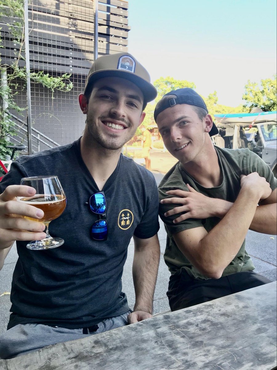 Raise a pint for the fight! 

Join us at 10Torr on Thursday, May 2nd at 5pm.

Every sip counts as sales of the Max Factor Pale Ale will be donated directly to the Max Vincze Foundation. 

Link: eventbrite.com/e/max-factor-p…