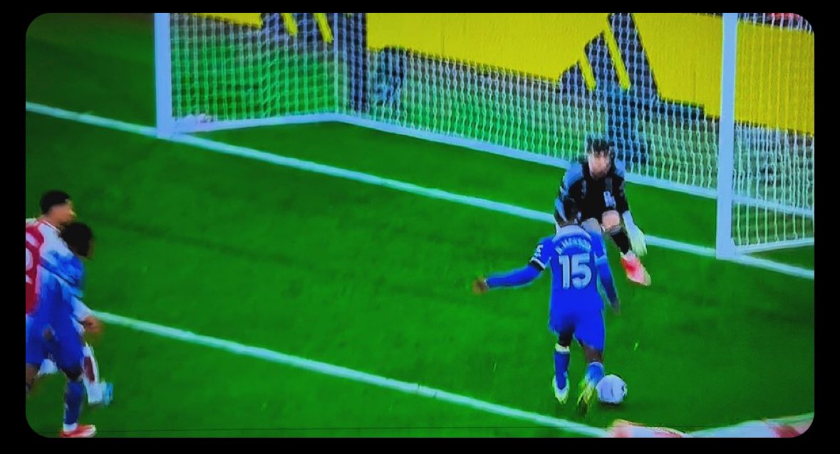 colm1342's tweet photo. How do I explain to people that this wasn’t a goal? https://t.co/PyPF9JB463