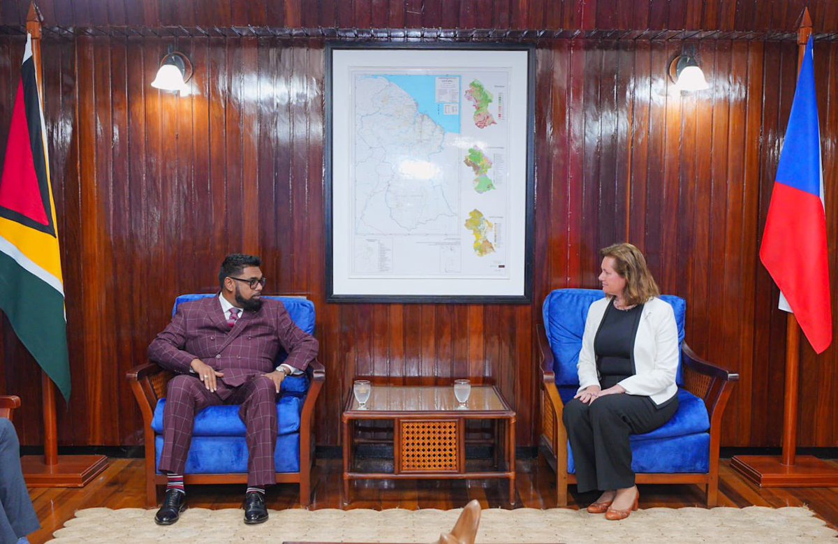 Today, I welcomed the Non-Resident Ambassador of the #Czech Republic to #Guyana, Pavla Havrlíková, as she presented her Letters of Credence. During our exchange, I expressed Guyana's eagerness to collaborate in aquaculture and telemedicine, while outlining our vision for