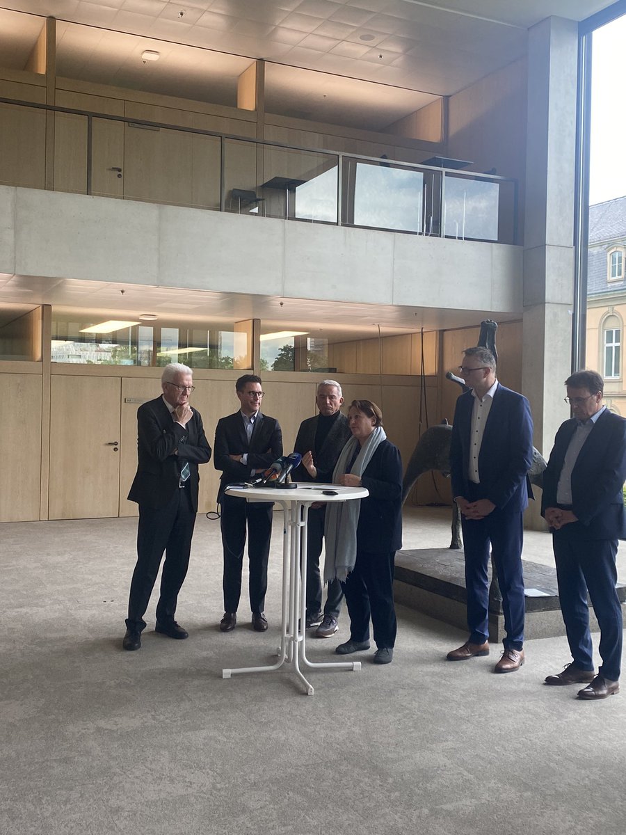 Geschafft! Heute haben wir ein Sprachförderpaket für Grundschulen &amp; Kitas auf den Weg gebracht. Gemeinsam mit unserem Koalitionspartner CDU stärken wir damit die Bildungschancen aller Kinder. Denn: Sprache ist der Schlüssel zur Teilhabe!
