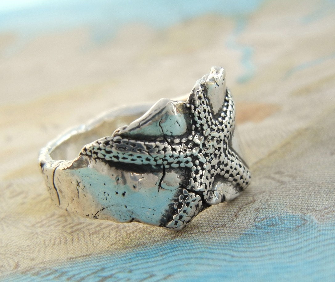 Starfish Silver Ring, Nautical Jewelry, Sterling Silver Ring, Sterling Silver Beach Jewelry, Beach Lovers Gift Size 4 5 6 7 8 9 10 11 12 happygolicky.etsy.com/listing/966485… #bestseller #1seller #starfish #handmade #sterlingsilver