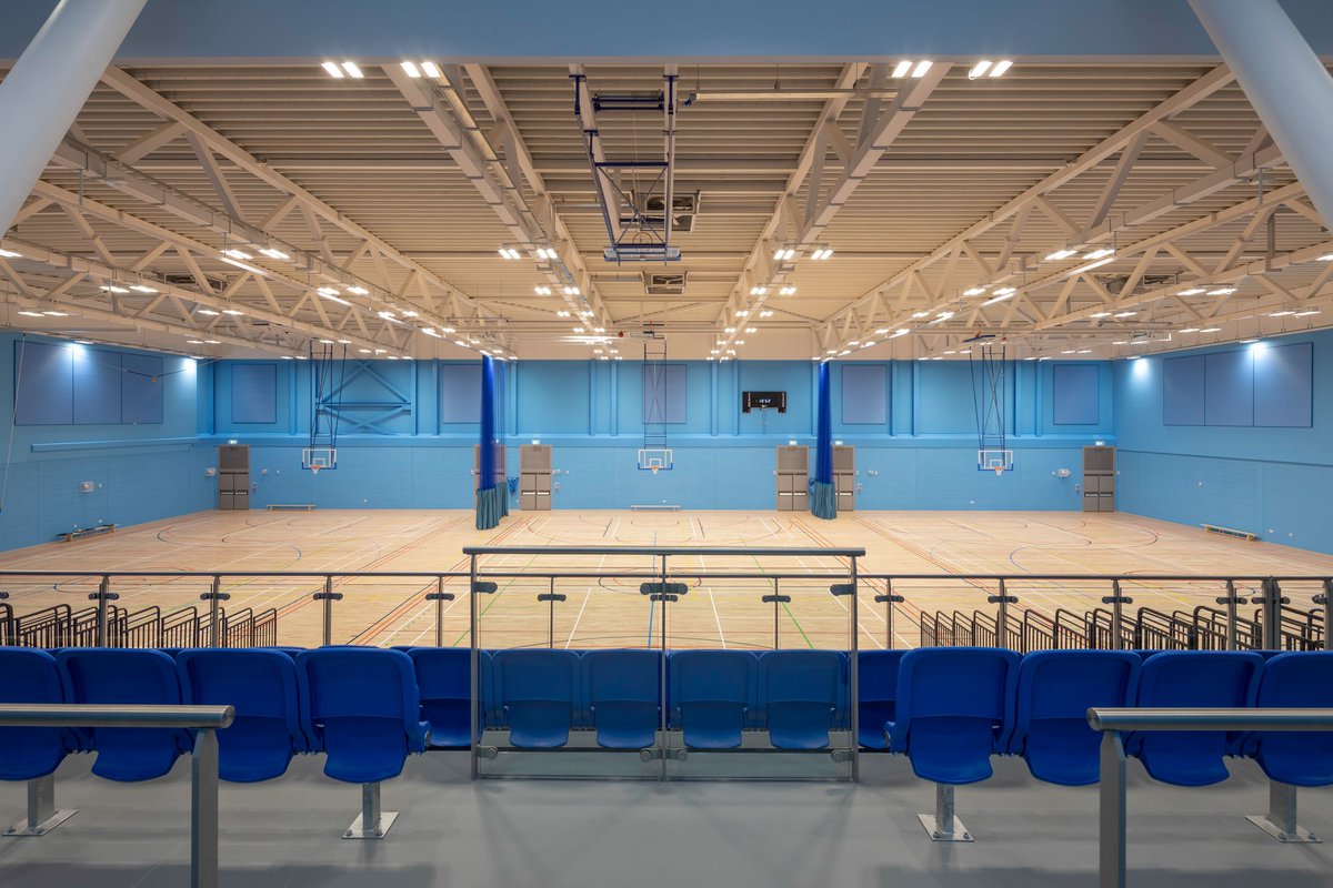 warwicksport's tweet photo. 👉🏽 Discover amazing indoor and outdoor facilities at the Sports and Wellness Hub this spring and achieve your fitness goals. Whatever active you are into, you can find it here! 🏊🏽‍♂️ 🧗🏽‍♀️ 🏋🏽‍♀️ 🏸 💪

Find out more 👉 https://t.co/v1hHLGPmrx https://t.co/o3JsEKVZA7