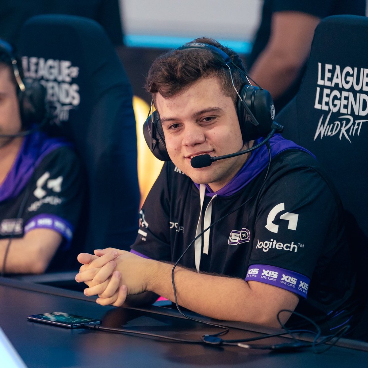 Gostaria de informar que estou FA para propostas pro CHOKBR, seja como Player, parte do staff. Montamos um time e fizemos bonito no CDR, mas infelizmente a org não seguirá no projeto do HOK e a maioria dos meninos ja receberam propostas, e assim estou livre no mercado.

RT = S2