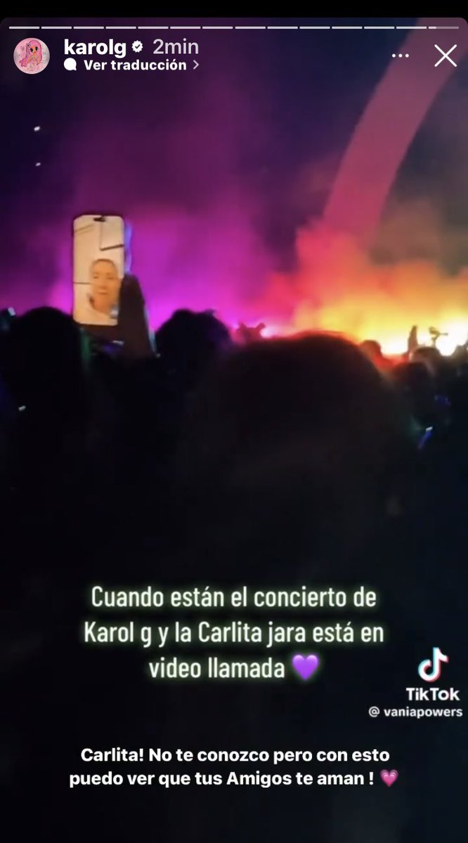 Lore_STG's tweet photo. Karol G subió en sus historias el tiktok de la la videollamada d dls Carlita Jara… Reinaaaaa 😍❤️‍🩹 https://t.co/e1mS7afvTY
