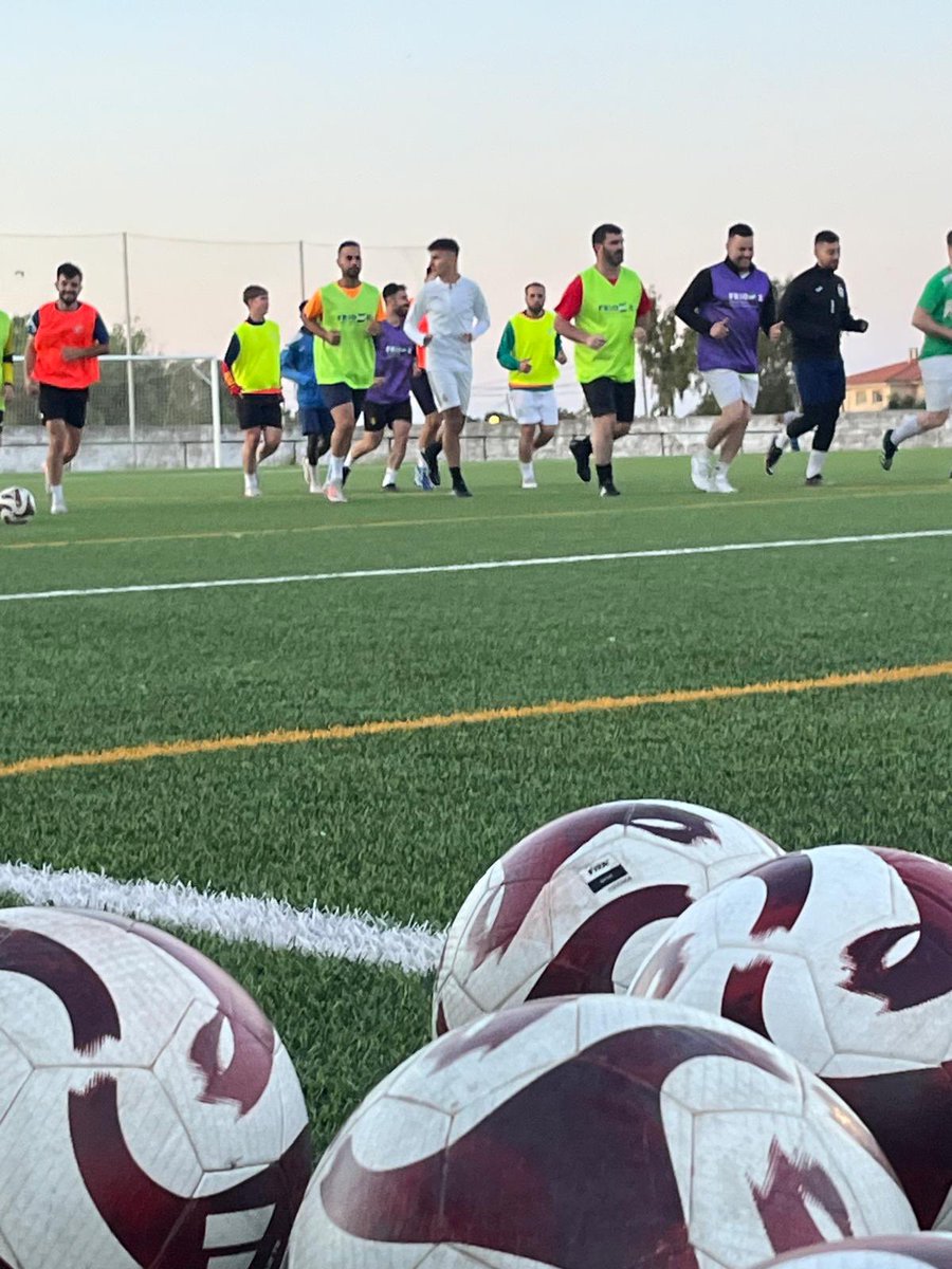 CP_Brocense's tweet photo. 🧐🎯𝐎𝐛𝐣𝐞𝐭𝐢𝐯𝐨 ➡️ 𝐃𝐨𝐦𝐢𝐧𝐠𝐨⚽️ https://t.co/mjsNXzjAQN