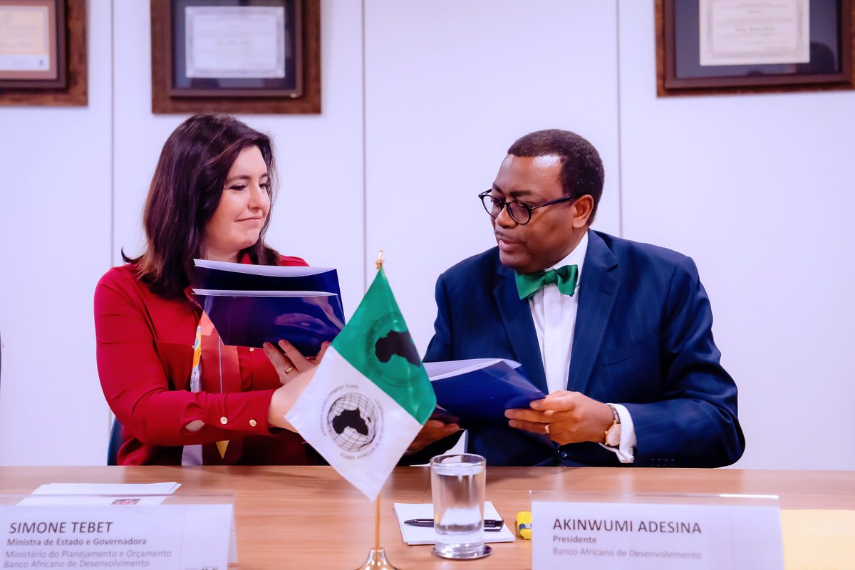 #AfDBinBrazil: On a two-day official visit to Brazil, @AfDB_Group President @akin_adesina met with senior government representatives, signs MOU marking Brazil's official membership of the #LusophoneCompact to boost private sector development in #Africa: bit.ly/44bn44G
