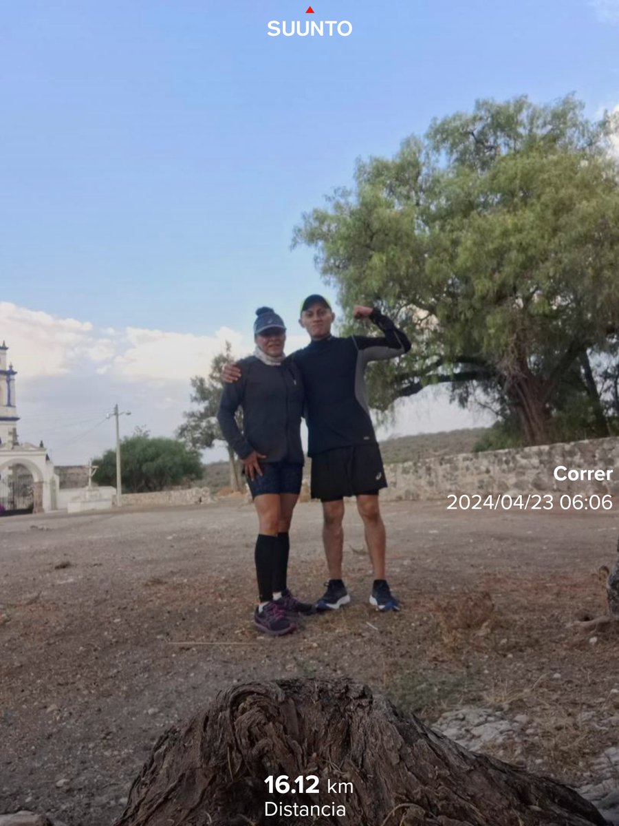 #FelizMartes Con buena compañía 💓 #Reto2024Kms #SumandoKmx #MeEncantaCorrer #CorrerSana #ComuniRunners #TemploRunner #YoElegíCorrer #CorrerMeHaEnseñado #EntreRunners  💯🏃🏽‍♀️🏃‍♀️🏃🏽‍♀️🏃‍♀️