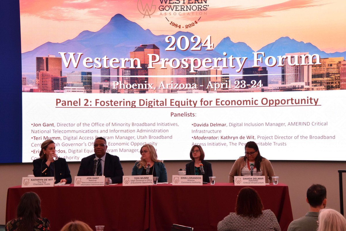 Experts from @pewtrusts @BusinessUtah @azcommerce and @NTIAgov are speaking at the 2024 Western Prosperity Forum about  #digitalequity and the economic opportunities available in Digital Equity Act Programs. Register here to watch a FREE livestream ow.ly/8nPP50RmEqL