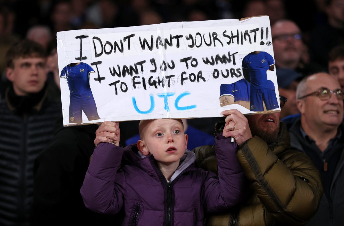 Chelsea are so bad that kids aren't even asking for their shirts anymore 😭