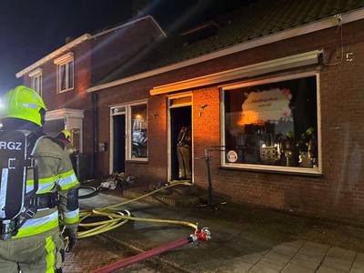 De uitgebrande kledingwinkel van Astrid betekende voor haar en haar klanten veel meer bd.nl/maasdriel/de-u…
