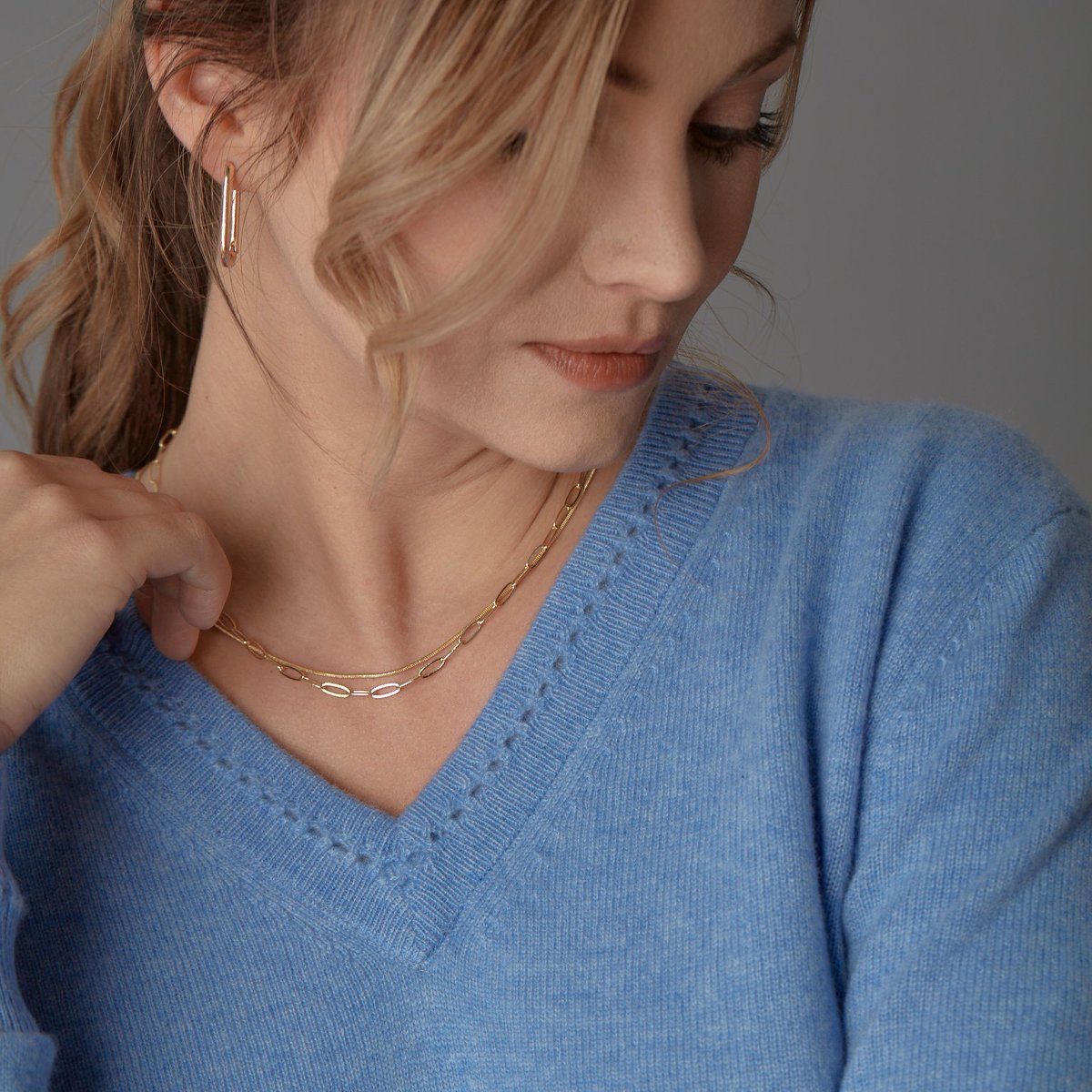 luxlined's tweet photo. Whether you're headed to the office, going out for drinks, or cozying up on the weekend, our sweaters are the perfect blend of comfort and style.

#LuxLined #FashionInspiration #merinowool #cashmere #sweater #womanstyle https://t.co/79bcTT0NLl