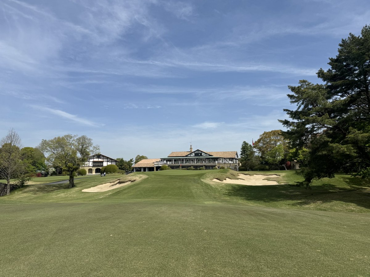 fukudakeikogolf's tweet photo. 廣野ゴルフ倶楽部
一日2ラウンドまわらせていただきました。
ここに来れたのは、ご縁のおかげ。
そしてまたここでさせていただいたご縁に感謝
ゴルフをやっていると毎日人があってのつながりを感じる。
人は一人では絶対に生きられない。
素晴らしい一日でした。
#廣野ゴルフ倶楽部
#福田桂子
#ゴルフ https://t.co/aQTFg3yq2B