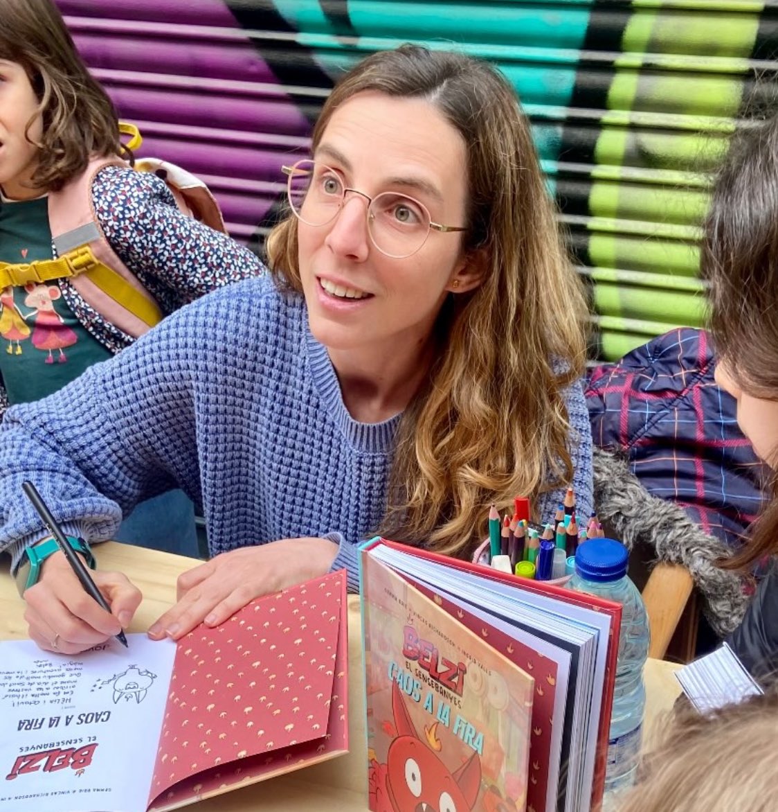 Feliç ❤️
Firmant Belzi a <a href="/culturista_bcn/">El Culturista</a> 
<a href="/EdJuventud/">Editorial Juventud</a>