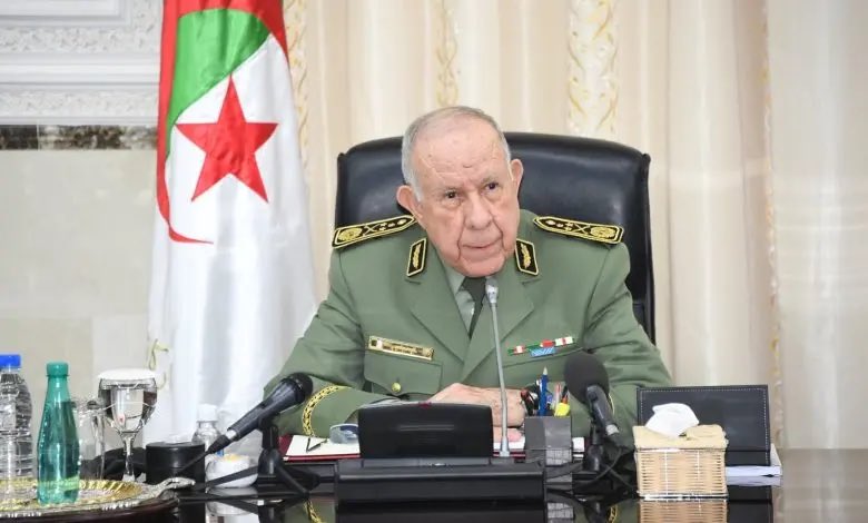 🇩🇿 Chengriha appelle son armée depuis les frontières avec le Maroc à une «Bonne préparation au combat. »
⛓️‍💥 fr.hibapress.com/news-114616.ht…