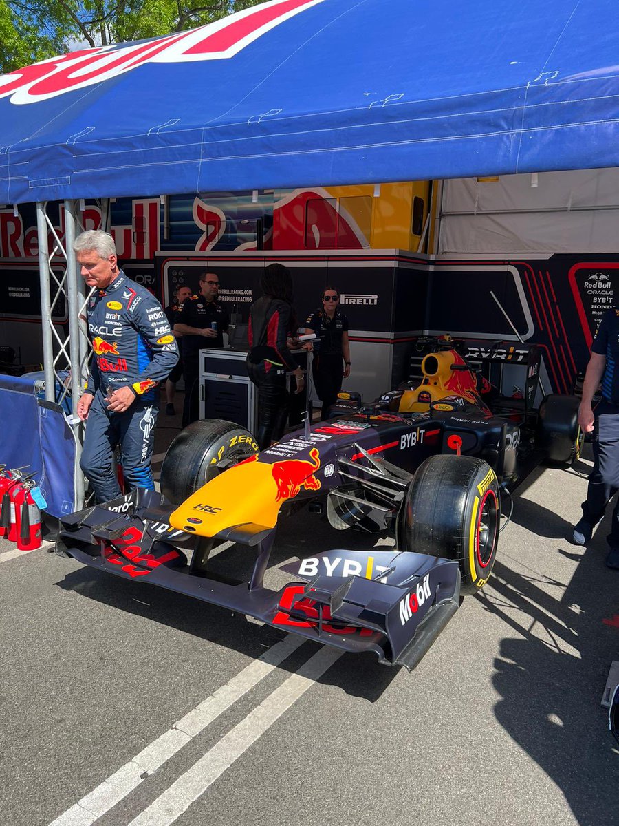 Red Bull @redbull rocked Washington D.C. this weekend🏎️🏁 With thousands of fans & ☀️, the Red Bull Showrun DC brought the F1 feeling to the US capital. David Coulthardt also shared his fond memories of winning the Austria Grand Prix in 2001 with me. #AustriainUSA