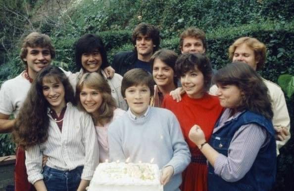 1983 Justine Bateman's 17th birthday party with Sarah Jessica Parker(Square Pegs), Kari Michaelsen (GiveMe A Break), Jason Bateman (SilverSpoons), Michael J. Fox (Family Ties),Mindy Cohn (Facts of Life).