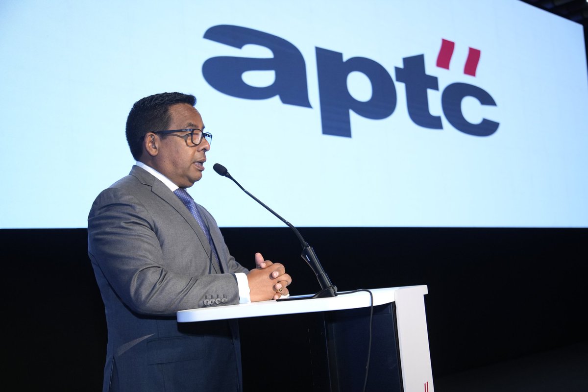 APTCPERU's tweet image. 📲 ¡La Cumbre APTC 2024 ha comenzado con las motivadoras palabras de nuestro presidente, Wilson Valle, y el Gerente General, César Segura.

 #CumbreAPTC2024 #Innovación #conectividad