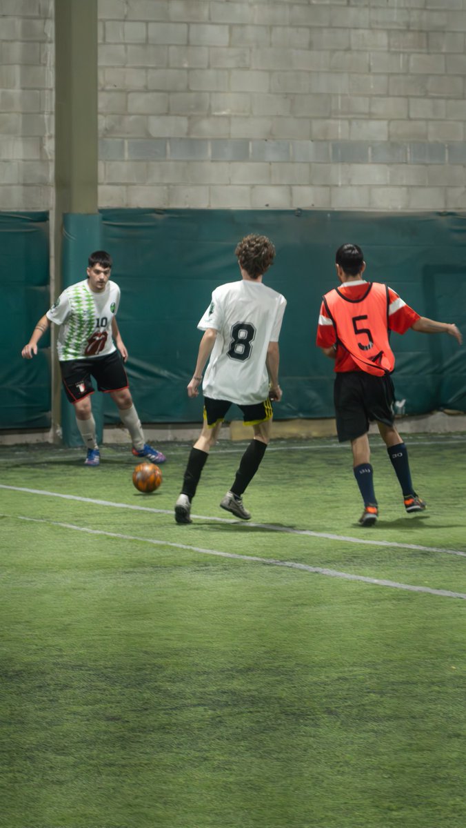 PripisOficial's tweet photo. ✳️ACTUALIZAMOS✳️
8va FECHA: nos llevamos un empate sobre el final 7-7
9na FECHA: victoria en un duro partido por 3-2
⚽⚽ Maxi
⚽ Dante
Ademas, queriamos contarles que en la jornada 9 hicimos el estreno mas esperado del año, les presentamos LAS OFICIALES😎😎
#GoPriPris https://t.co/YtnSvBBDnL