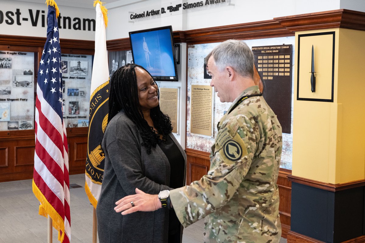 USSOCOM's tweet photo. USSOCOM hosted @UnderSecT Bonnie D. Jenkins at our headquarters on @MacDill_AFB to discuss global emerging threats and #SOF in strategic competition. Cultivating strong relationships with our interagency partners at the @StateDept improves our Nationβs #IntegratedDeterrence. https://t.co/2oecoppDGN