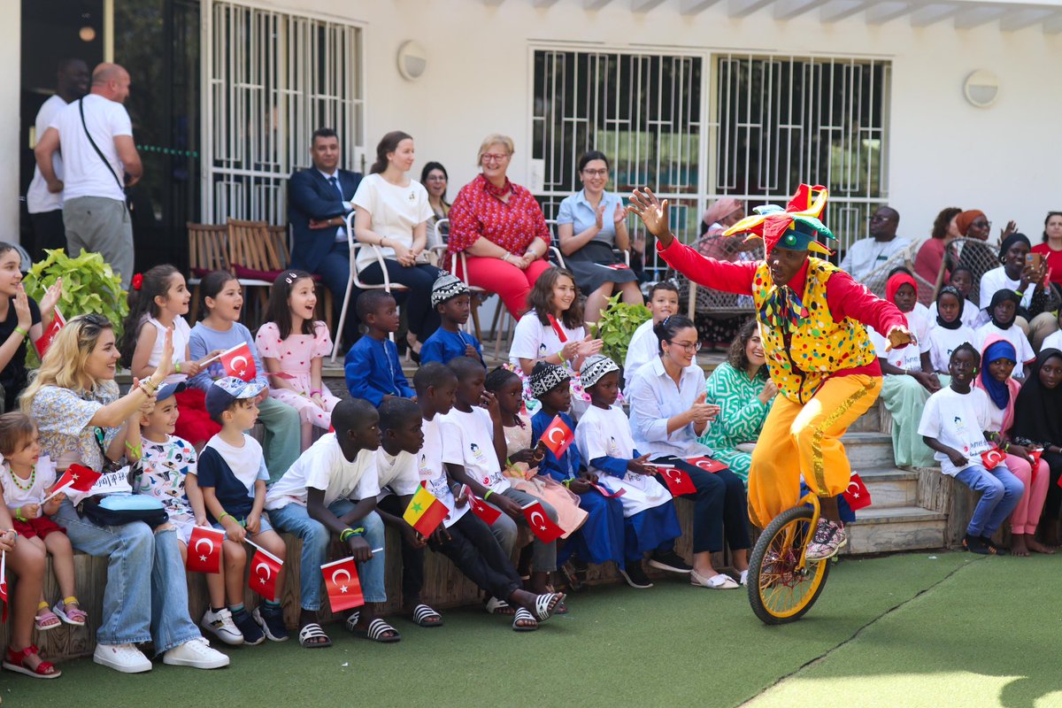 📍 Mikado, Dakar 📌 Bugün #23Nisan Ulusal Egemenlik ve Çocuk Bayramını, Senegalli çocuklar ve 🇸🇳’de bulunan vatandaşlarımızın çocuklarıyla birlikte kutladık. 📌 #23Nisan Ulusal Egemenlik ve Çocuk Bayramı kutlu olsun! 🇹🇷🇹🇷🇹🇷