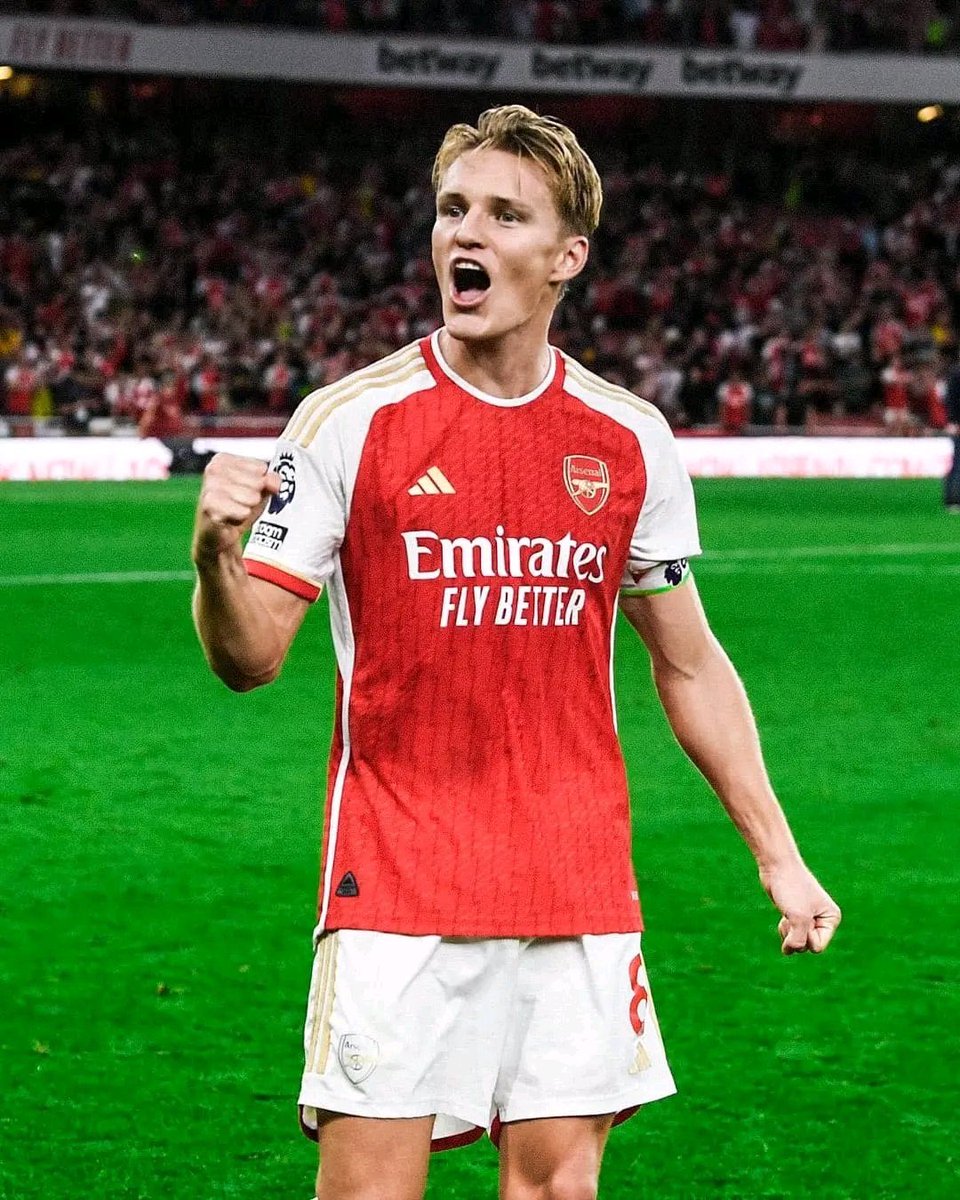 PatrickTimmons1's tweet photo. This is what a £100m midfielder looks like, @ChelseaFC. https://t.co/L00DzwzQj8
