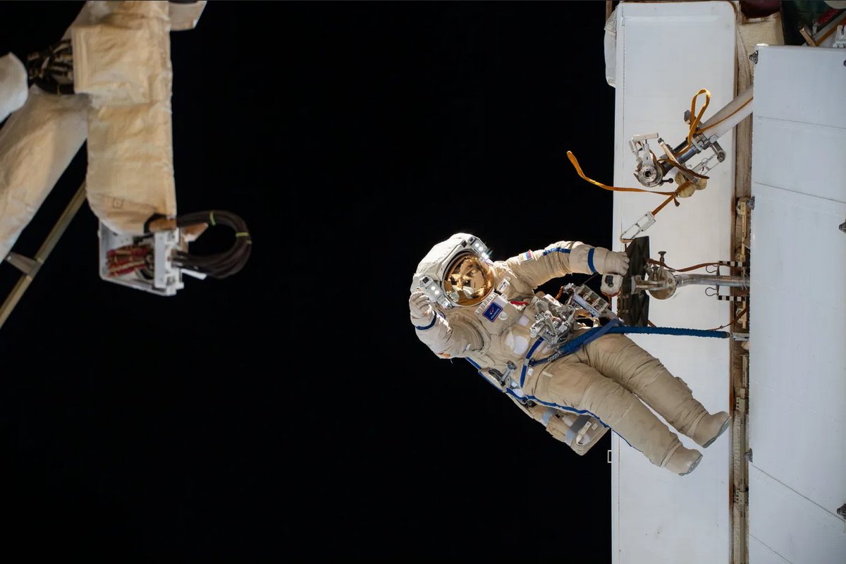 Two cosmonauts will step outside the @Space_Station on Thursday, April 25, for a spacewalk lasting up to seven hours. Live coverage begins at 10:55am ET (1455 UTC): go.nasa.gov/3U9QknR