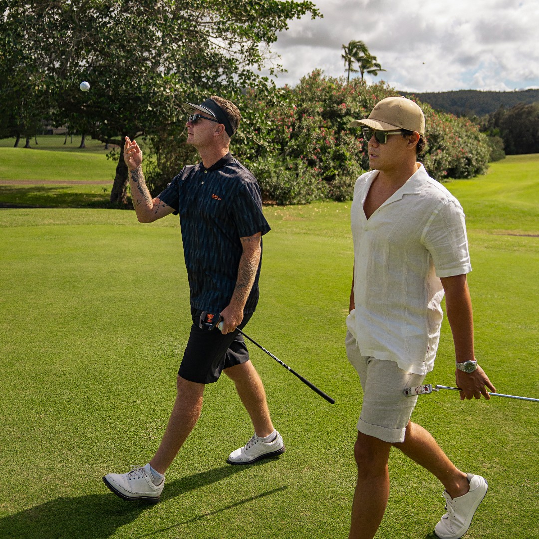 Steppin onto the course like... #havemorefun #melin #golf #turtlebay