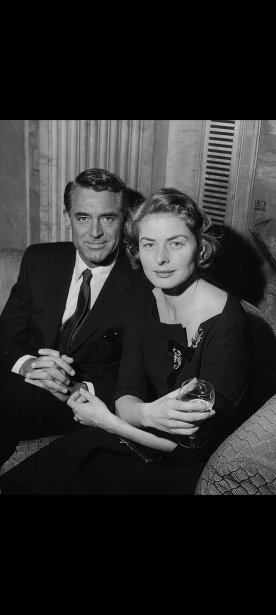 #FotoCinefilia #CaryGrant #IngridBergman Buenas noches y buena suerte.