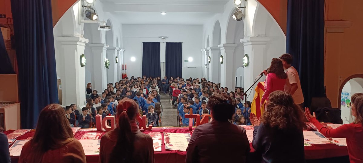 MDPBailen's tweet photo. Moltes gràcies per la GRAN participació als Jocs Florals 2024! Un any més el certamen literari, que es celebra el Dia Internacional del Llibre, per Sant Jordi 🌹📖 ha estat tot un èxit!
#mdpbailen 
#jocsflorals 
#santjordi202 https://t.co/kPH0OHclfW
