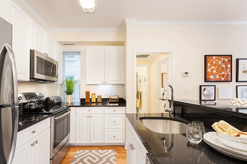 If having a kitchen with stainless steel appliances and granite counter tops is on your list of must-haves, look no further than Cambridge apartment communities! We offer our residents the best in contemporary living at each of our convenient... chr-apartments.com/cambridge-harv…