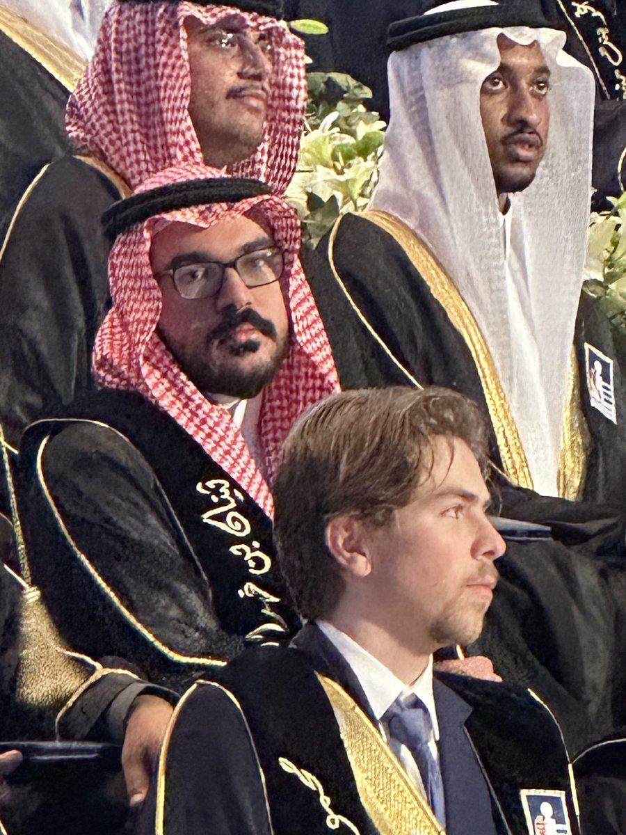 فهد الثنيان tweet media