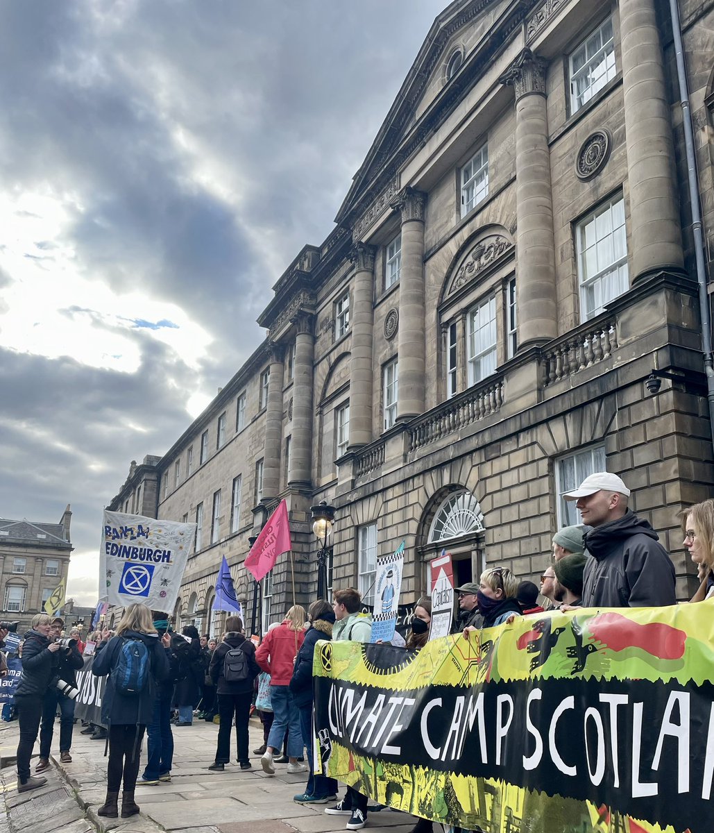 Joining with groups from across Scotland tonight at #ButeHouse in reaction to @scotgov plans to weaken climate laws by axing the 2030 emissions reduction target. Our climate promises are broken - @ScotGovFM must take responsibility and get Scotland's climate action back on track