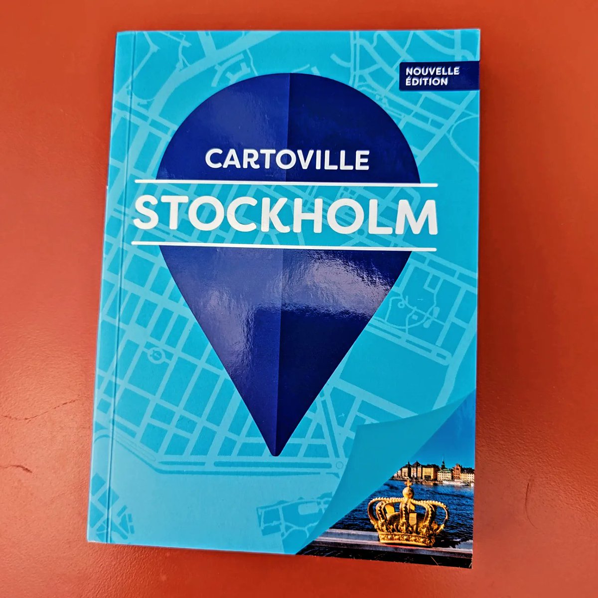 HomeSuedeHome's tweet photo. En juillet-août, la Suède est le plus beau pays du monde. L'été y est magique 🍓☀️⛵ Si vous avez la chance de passer prochainement par Stockholm et ses îles merveilleuses, n'hésitez pas à embarquer avec vous le Cartoville (j'y ai mis mon grain de sel) https://t.co/iWRxAew48m