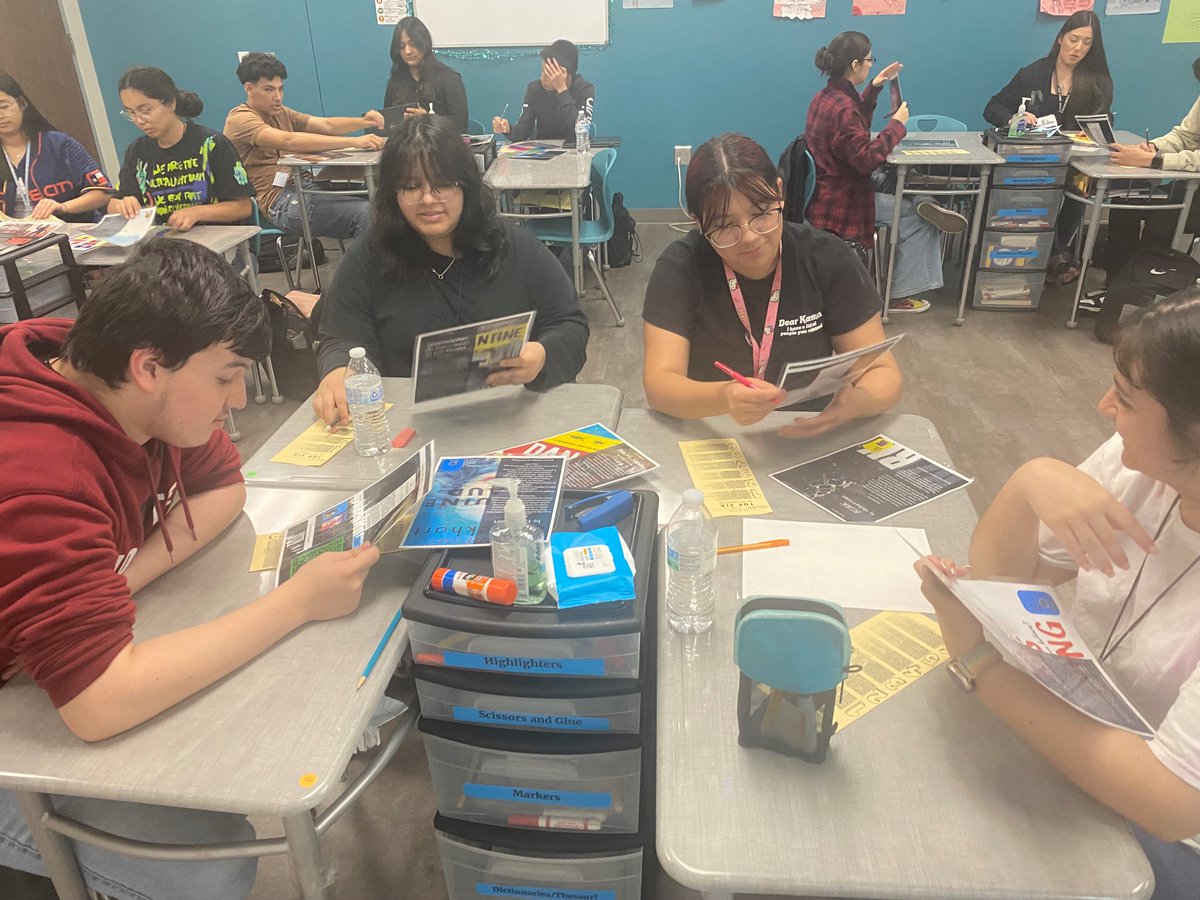 Pasadena ISD Libraries & IM tweet media