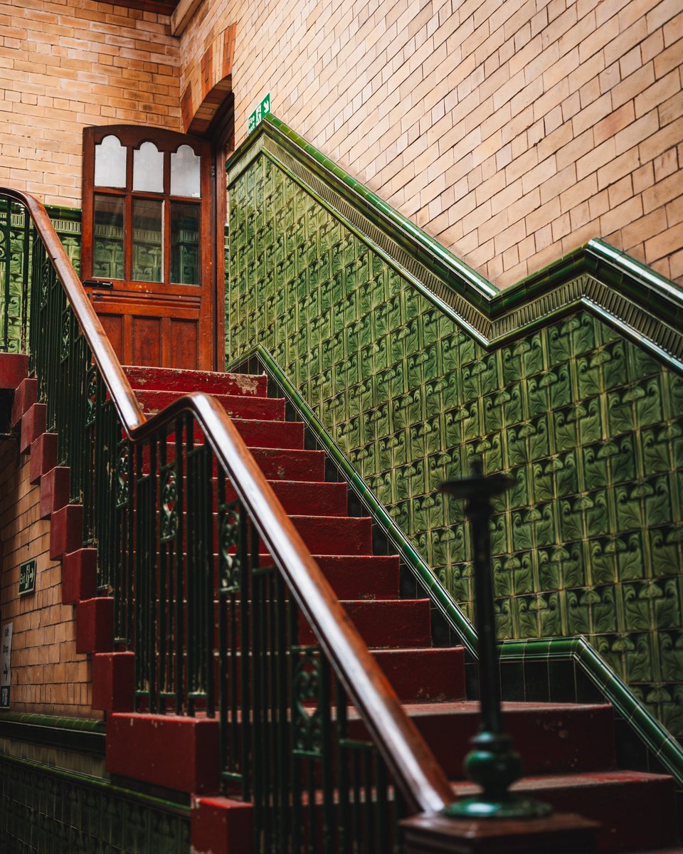 A heads up for tomorrow - @victoriabaths is back open for Welcome Wednesdays 🏊🏻‍♂️ It's free to head in and if you've never been before, it really is worth checking out given the incredible interior!