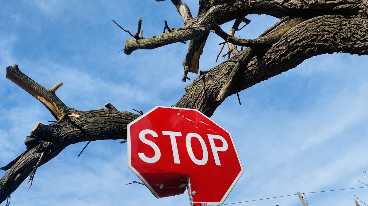 I saw a ripped up stop sign and felt many ways .. I live for #lookingup