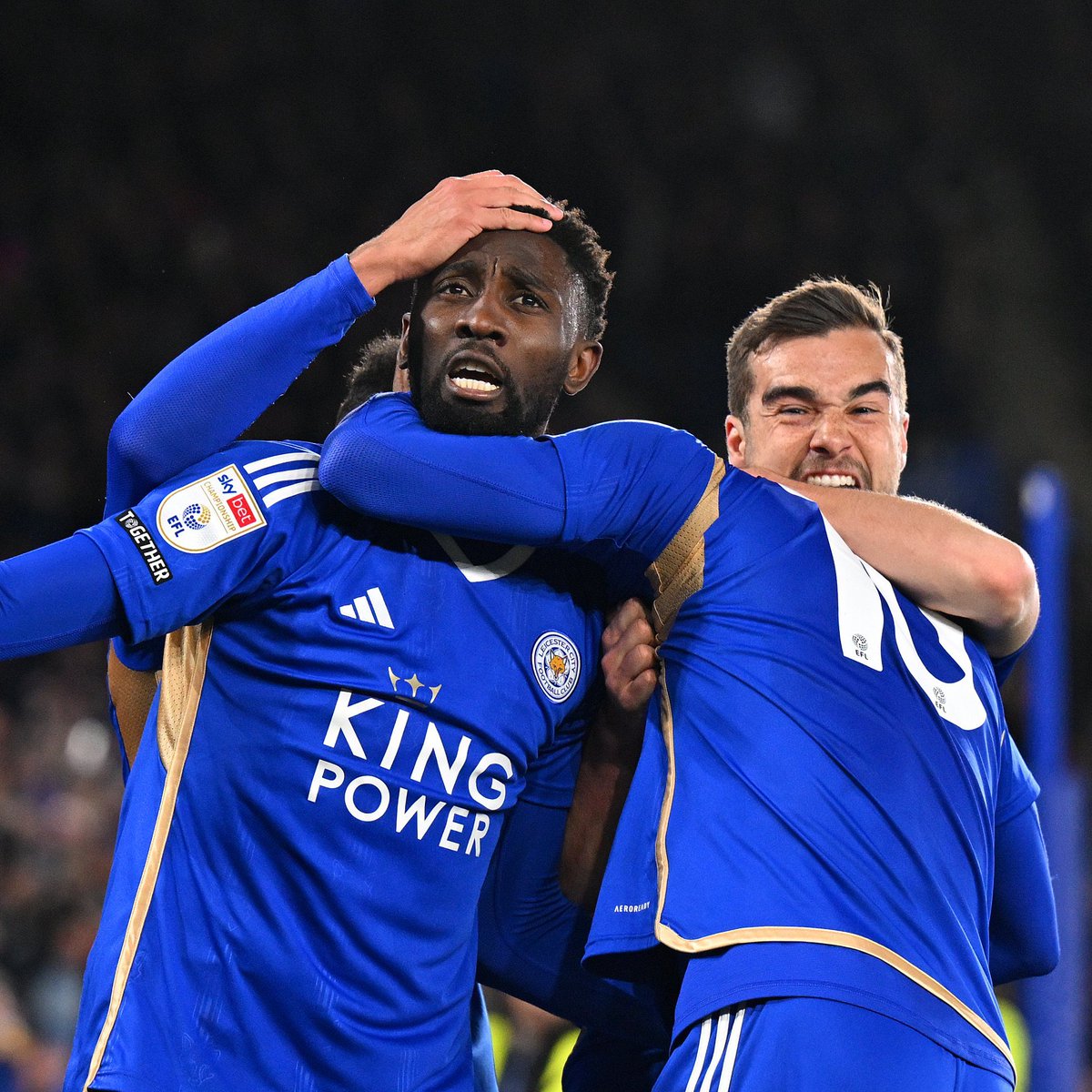 Wilfred Ndidi scores for Leicester City as they breeze past Joe Aribo’s Southampton in the #EFL Championship.

They now sit on top of the league table with two games left to play.

#LEISOU