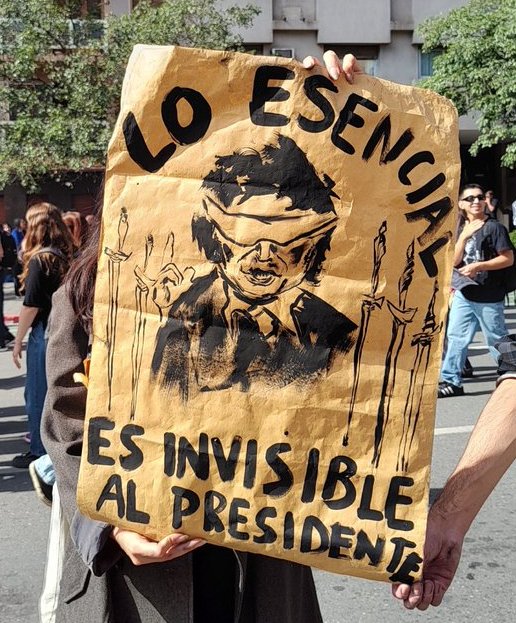 estoesblender's tweet photo. ¿Y si armamos un hilo con los mejores carteles que se vieron en la marcha? Acá van algunos.

#MarchaUniversitaria https://t.co/ie2br52cXA