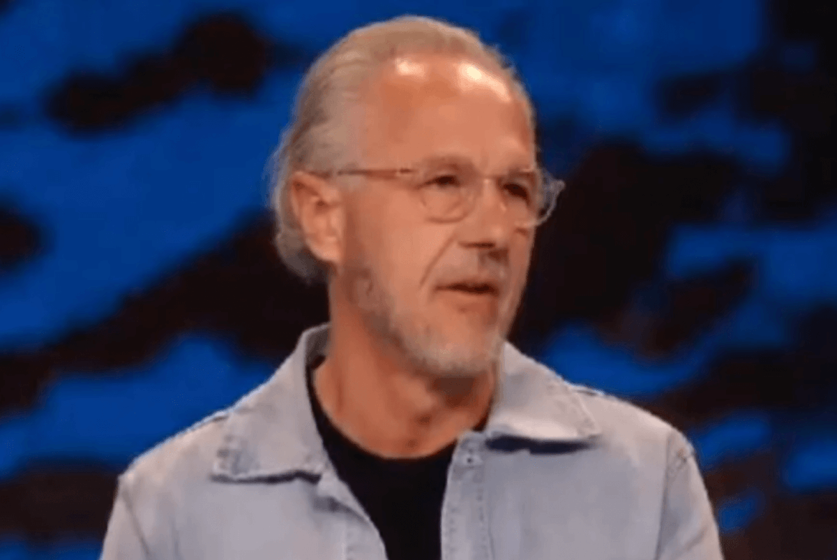 charismamag's tweet photo. John Lindell took time during his sermon Sunday to “apologize” for inviting both Driscoll and Magala to the Stronger Men’s Conference.
➡ https://t.co/eEp89wZR8f
@johnlindell @PastorMark @jamesriver #megachurch #christianity #Faithwire #CharismaMag #charismamedia https://t.co/4EymIOuLrc