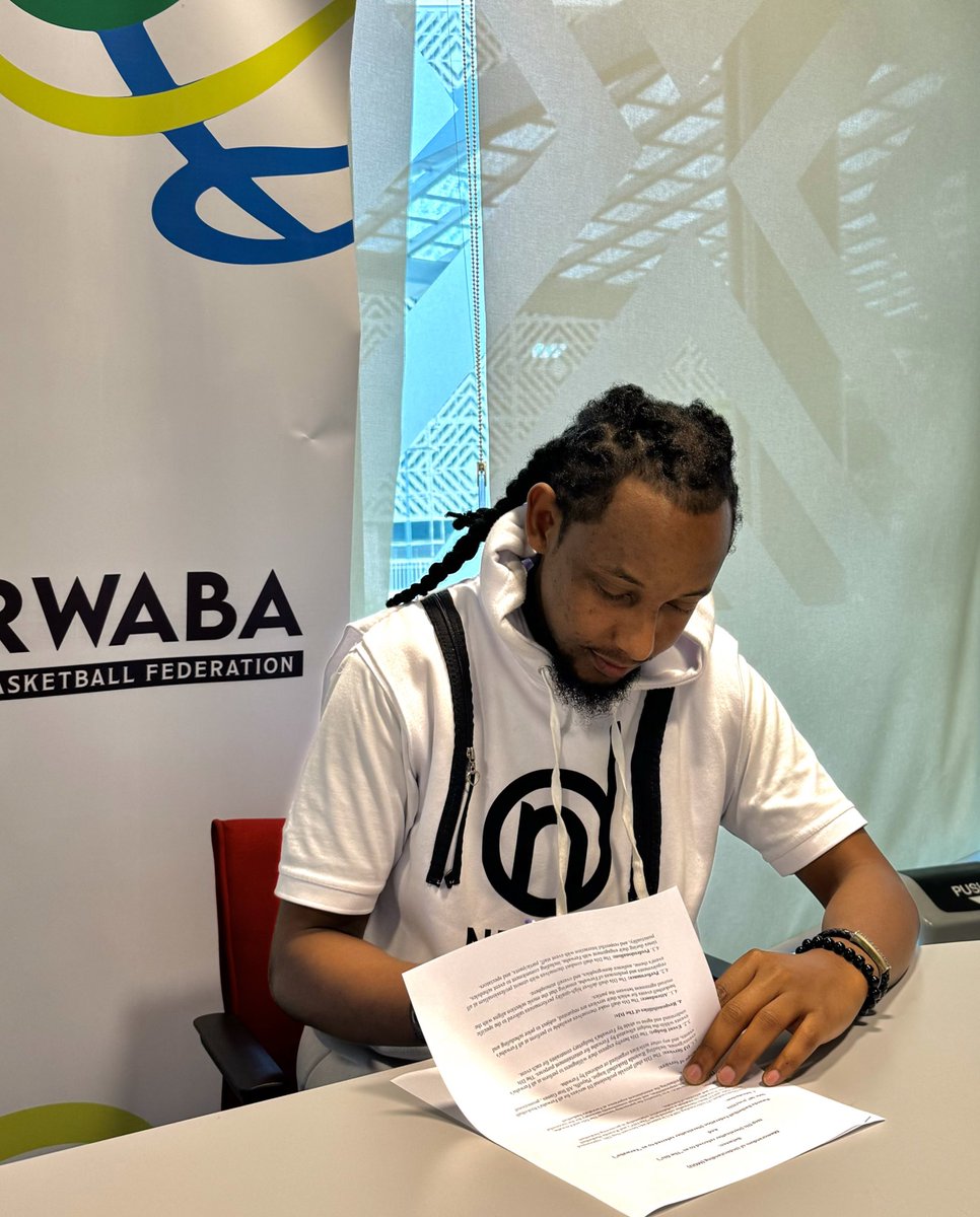ferwabaRW's tweet image. The party’s coming to the court🎶🏀🔥! 

Today, FERWABA has signed an MOU with @NepDjs , A 2-year agreement of partnership.  This collaboration aims to amplify the entertainment aspect of our basketball events, ensuring an engaging experience for fans and players alike. 🎶🏀…