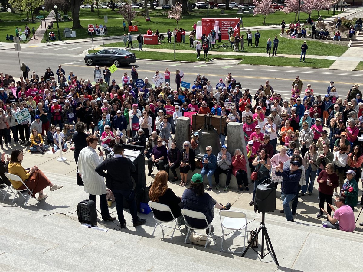 PPAAWest's tweet photo. The Supreme Court case on EMTALA is about life or death. Will the court protect the right to stabilizing health care or let hospitals turn people away to die?

Idahoans want the court to protect EMTALA and emergency abortion care. https://t.co/YhMAMDobd6