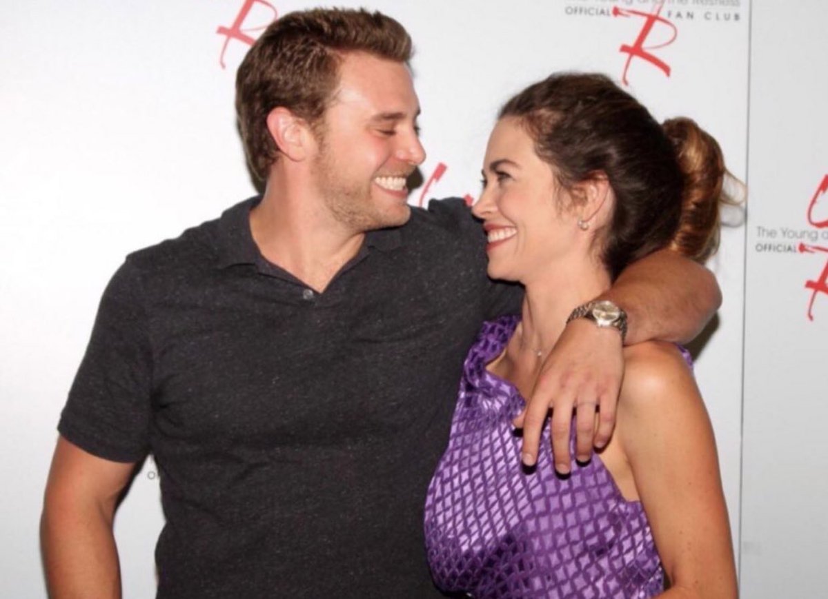 SoCalGibbFan's tweet image. They were the chemistry magnets. 🧲 Their bond was deep. 💞🥹 #Villy #YR
#AmeliaHeinle #BillyMiller