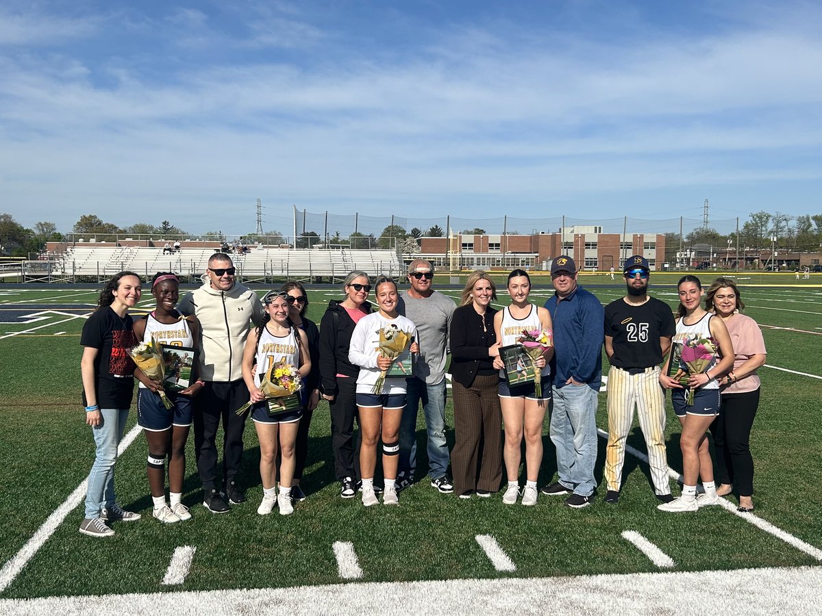StarAthleticsAD's tweet photo. It’s ‼️Senior Day‼️ for Girls Lacrosse! Congratulations to Madie, Nadia, Alexa, Vanessa, &amp; Shawna!! Thank you for your commitment to Northstar Nation! 💙💫💛🥍 @HTSD_Nottingham https://t.co/5ujWD6AD8I