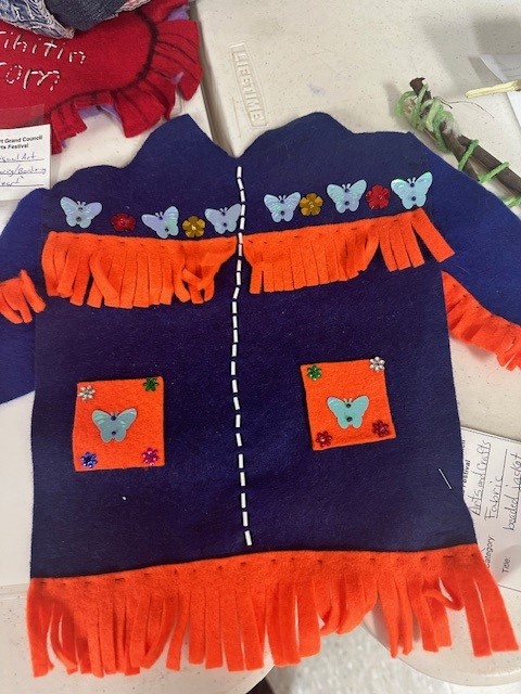 AthabascaBasin's tweet photo. It was great to attend &amp; help judge entries in the PA Fine Arts Festival organized by PAGC. It was a gathering for kids to share their many talents in art, writing, theatre and more. We are proud to be a sponsor.
#AthabascaBasin  #indigenousstudents #CelebrateSuccess #uranium https://t.co/tY0SXb3PDz