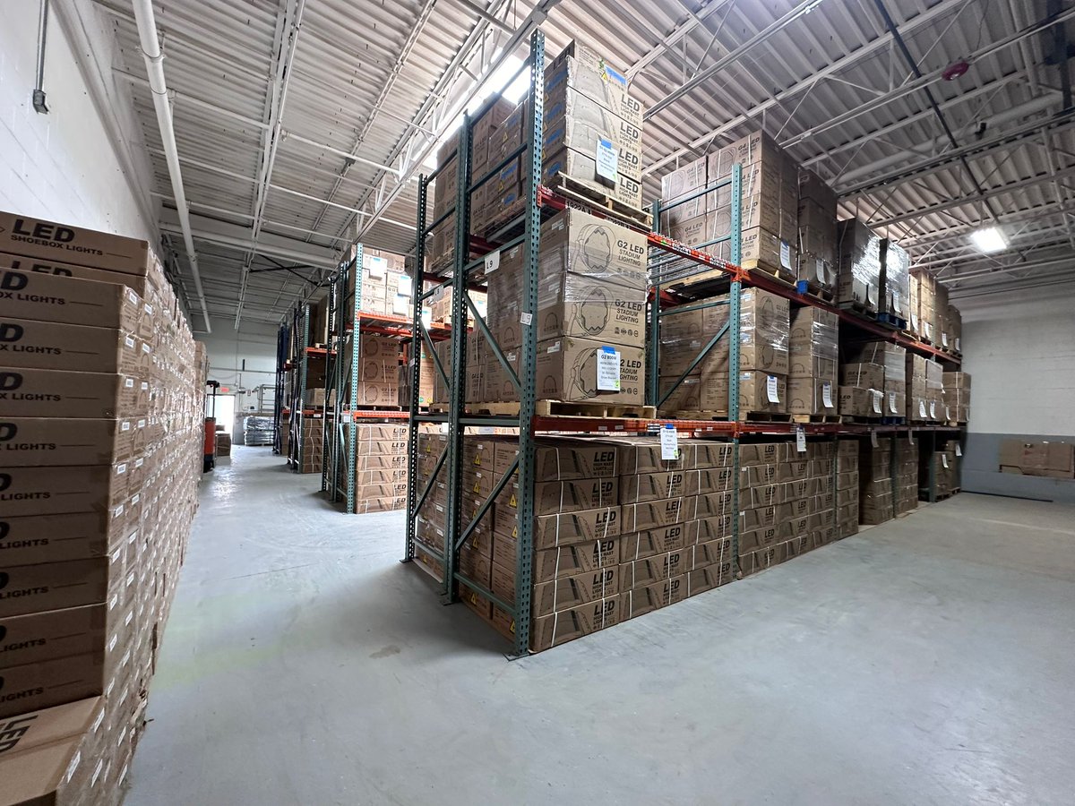 shinetoolight's tweet photo. Delivering excellence! Our truck is loaded and ready to hit the road, bringing our Lights straight to your door step.
Last call for savings!  Order before April 30th, 2024, and enjoy up to 10% off your purchase. Hurry, 
Talk to our Sales:224-567-8070 https://t.co/qEorZvqXOj